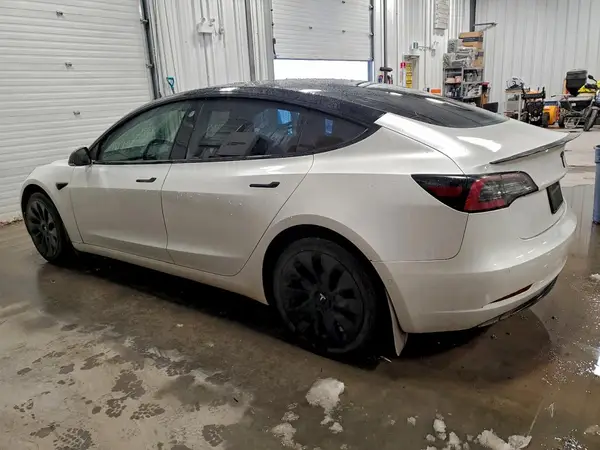 5YJ3E1EA9LF715502 2020 TESLA MODEL 3 - Image 2