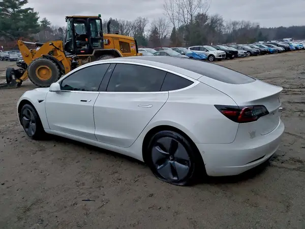 5YJ3E1EA9LF718111 2020 TESLA MODEL 3 - Image 2