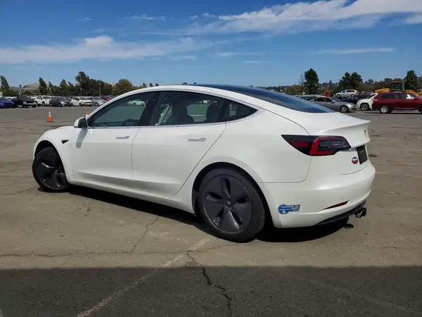 5YJ3E1EA9LF740187 2020 TESLA MODEL 3 - Image 2