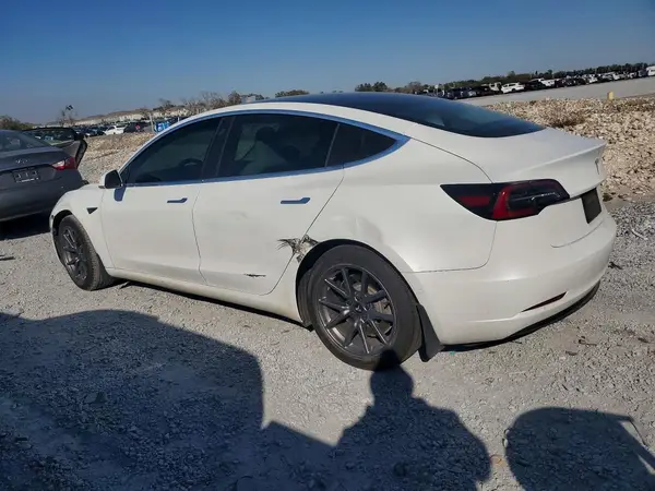 5YJ3E1EA9LF741033 2020 TESLA MODEL 3 - Image 2