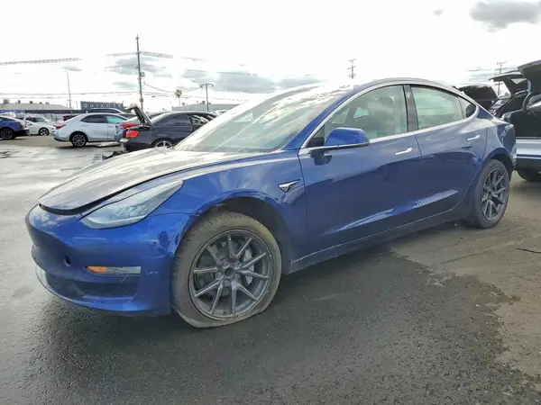 5YJ3E1EA9LF743686 2020 TESLA MODEL 3 - Image 1