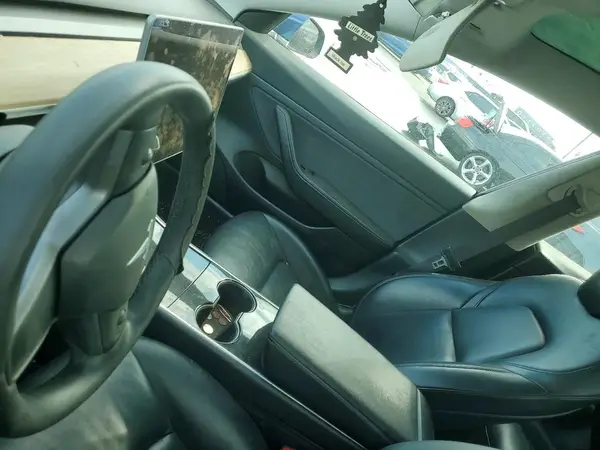 5YJ3E1EA9LF743686 2020 TESLA MODEL 3 - Image 8