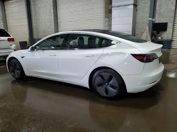 5YJ3E1EA9LF747172 2020 TESLA MODEL 3 - Image 2
