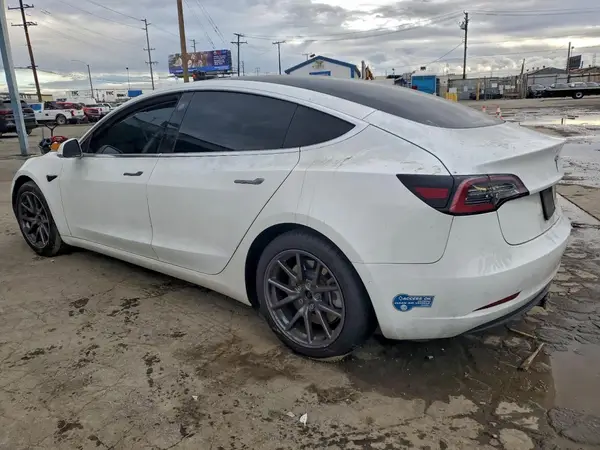 5YJ3E1EA9LF805698 2020 TESLA MODEL 3 - Image 2