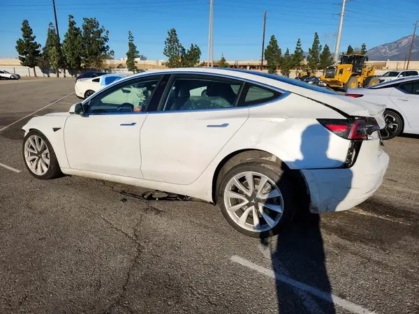 5YJ3E1EA9LF806513 2020 TESLA MODEL 3 - Image 2