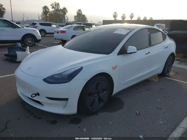 5YJ3E1EA9MF016131 2021 TESLA MODEL 3 - Image 2