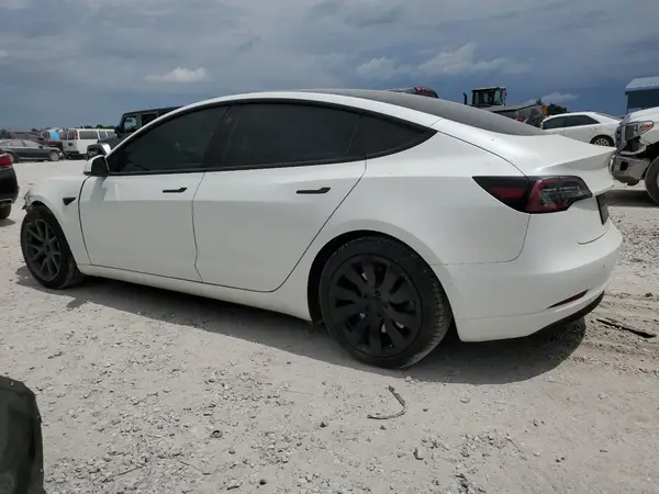 5YJ3E1EA9MF016775 2021 TESLA MODEL 3 - Image 2