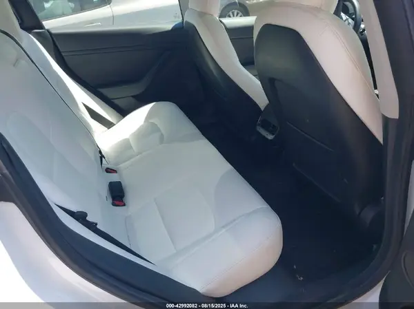 5YJ3E1EA9MF019269 2021 TESLA MODEL 3 - Image 8