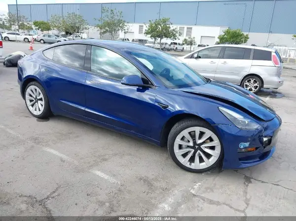 5YJ3E1EA9MF020860 2021 TESLA MODEL 3 - Image 1