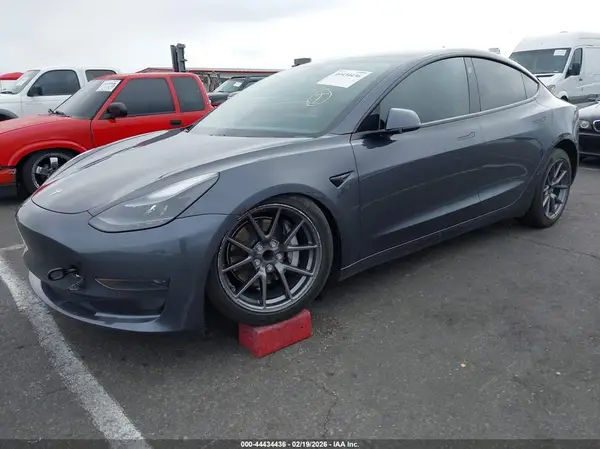 5YJ3E1EA9MF021121 2021 TESLA MODEL 3 - Image 2