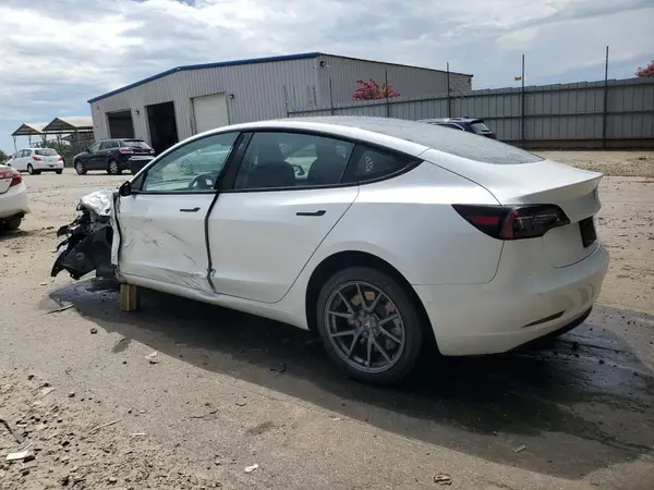 5YJ3E1EA9MF027341 2021 TESLA MODEL 3 - Image 2