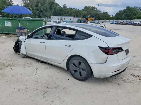 5YJ3E1EA9MF027422 2021 TESLA MODEL 3 - Image 2