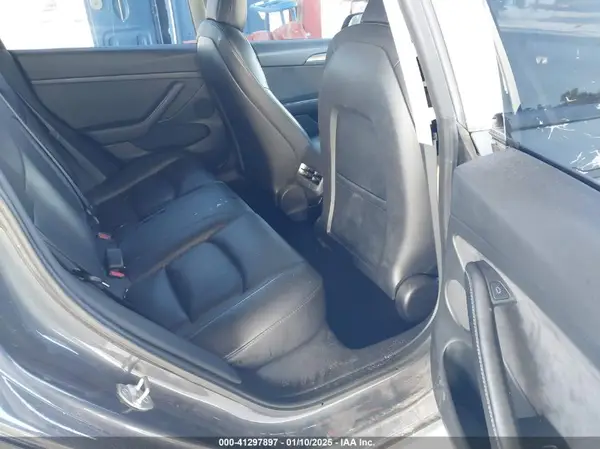 5YJ3E1EA9MF027467 2021 TESLA MODEL 3 - Image 8