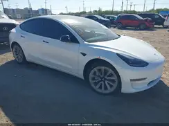 5YJ3E1EA9MF028070 2021 TESLA MODEL 3