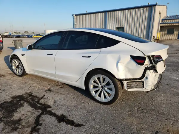 5YJ3E1EA9MF030546 2021 TESLA MODEL 3 - Image 2