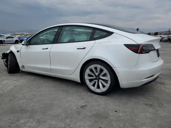 5YJ3E1EA9MF031390 2021 TESLA MODEL 3 - Image 2