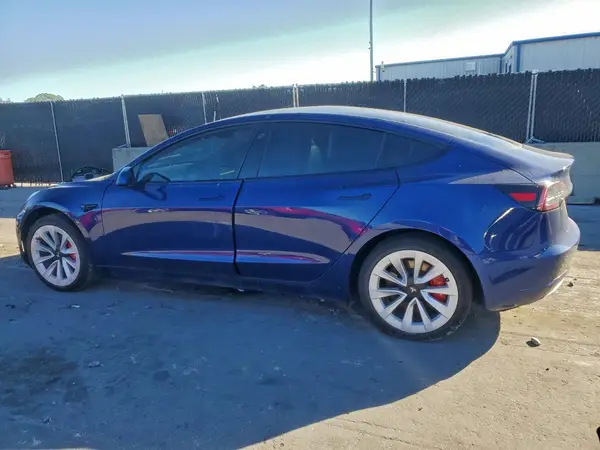 5YJ3E1EA9MF046410 2021 TESLA MODEL 3 - Image 2