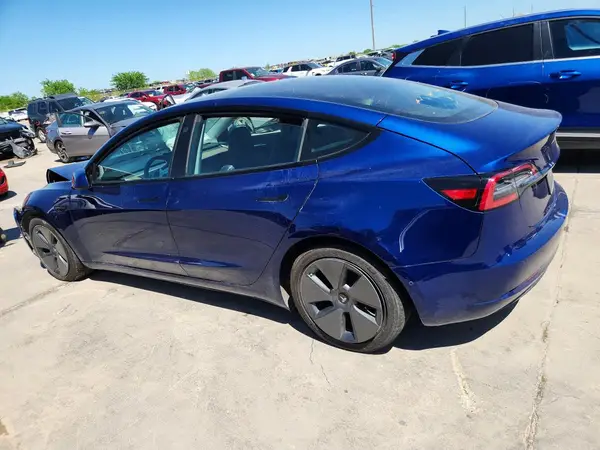 5YJ3E1EA9MF060503 2021 TESLA MODEL 3 - Image 2