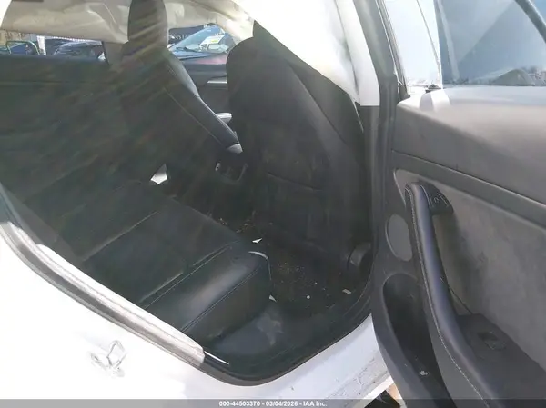 5YJ3E1EA9MF061375 2021 TESLA MODEL 3 - Image 8