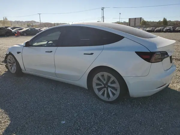 5YJ3E1EA9MF063840 2021 TESLA MODEL 3 - Image 2