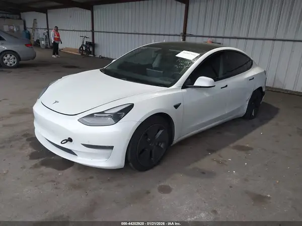 5YJ3E1EA9MF071792 2021 TESLA MODEL 3 - Image 2