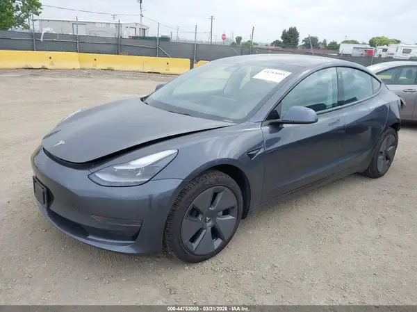 5YJ3E1EA9MF074255 2021 TESLA MODEL 3 - Image 2