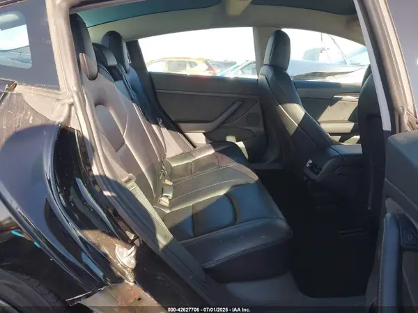 5YJ3E1EA9MF077673 2021 TESLA MODEL 3 - Image 8