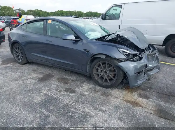 5YJ3E1EA9MF092030 2021 TESLA MODEL 3 - Image 1