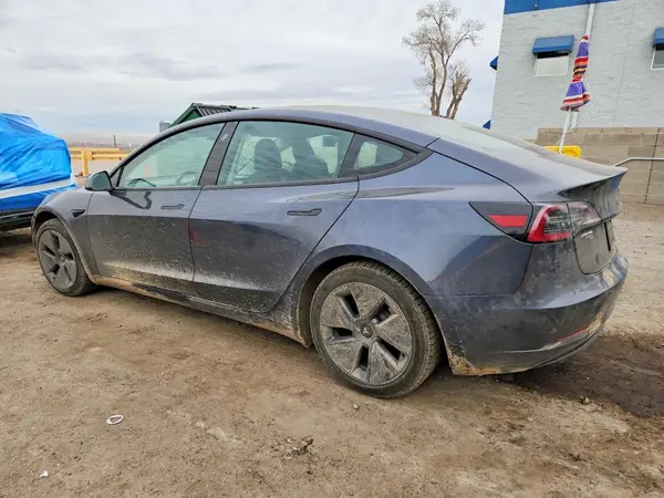 5YJ3E1EA9MF098118 2021 TESLA MODEL 3 - Image 2