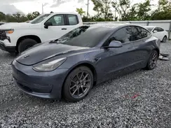 5YJ3E1EA9MF098216 2021 TESLA MODEL 3