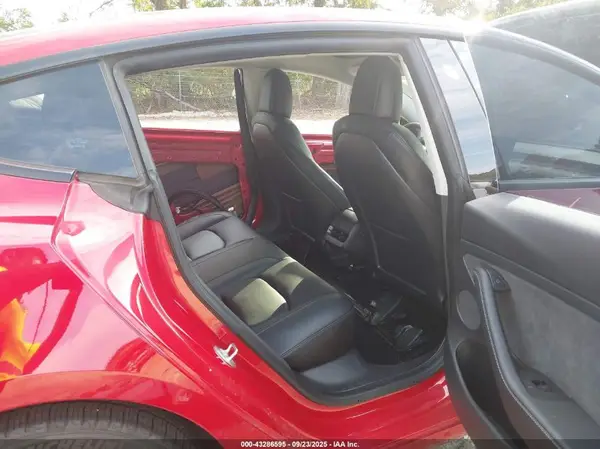 5YJ3E1EA9MF098264 2021 TESLA MODEL 3 - Image 8