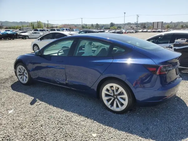 5YJ3E1EA9MF098555 2021 TESLA MODEL 3 - Image 2