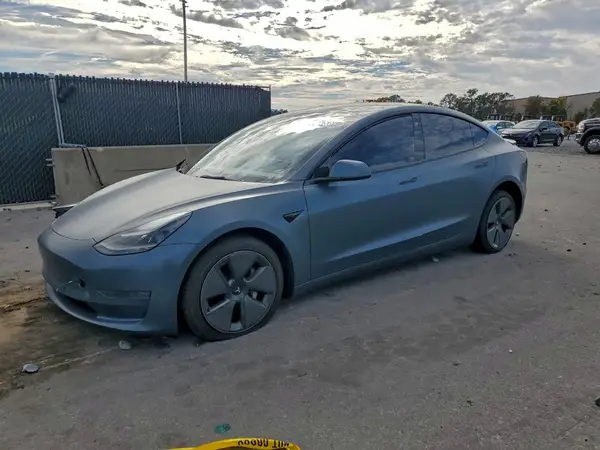5YJ3E1EA9MF099513 2021 TESLA MODEL 3 - Image 1