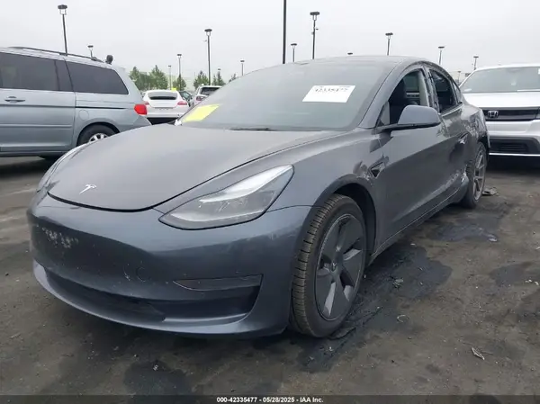 5YJ3E1EA9MF100420 2021 TESLA MODEL 3 - Image 2