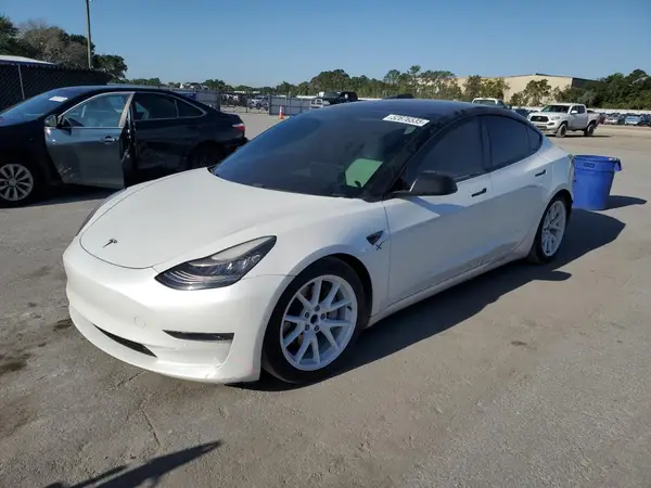 5YJ3E1EA9MF838301 2021 TESLA MODEL 3 - Image 1