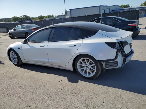 5YJ3E1EA9MF838301 2021 TESLA MODEL 3 - Image 2