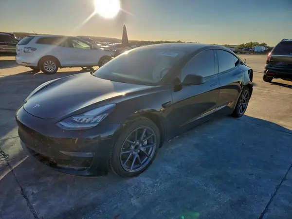 5YJ3E1EA9MF850769 2021 TESLA MODEL 3 - Image 1