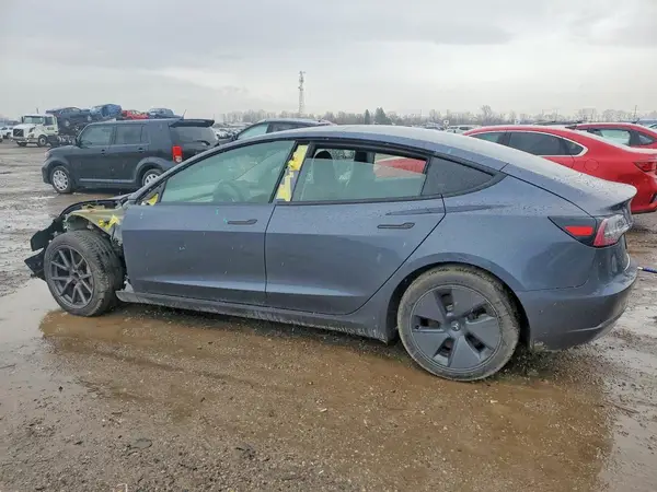 5YJ3E1EA9MF852571 2021 TESLA MODEL 3 - Image 2
