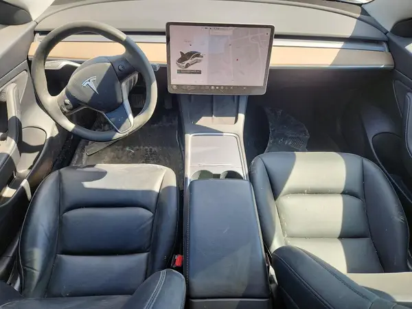 5YJ3E1EA9MF852621 2021 TESLA MODEL 3 - Image 8