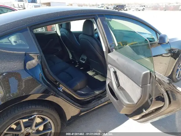 5YJ3E1EA9MF854398 2021 TESLA MODEL 3 - Image 8