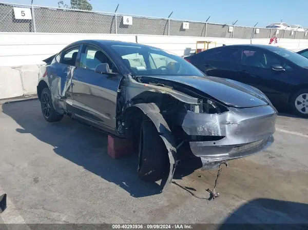 5YJ3E1EA9MF868219 2021 TESLA MODEL 3 - Image 1