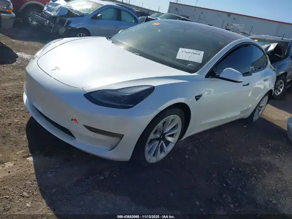 5YJ3E1EA9MF908234 2021 TESLA MODEL 3 - Image 2