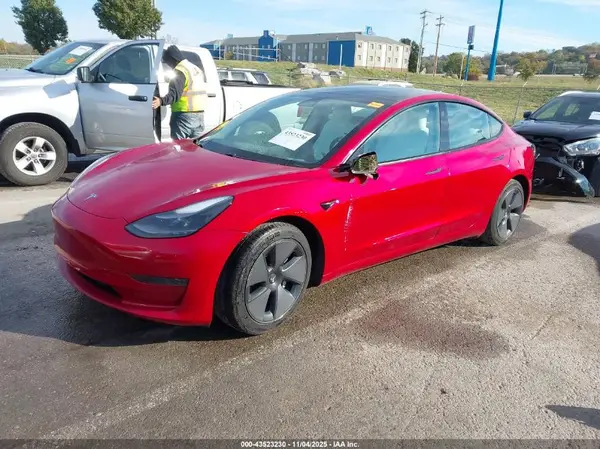 5YJ3E1EA9MF908444 2021 TESLA MODEL 3 - Image 2