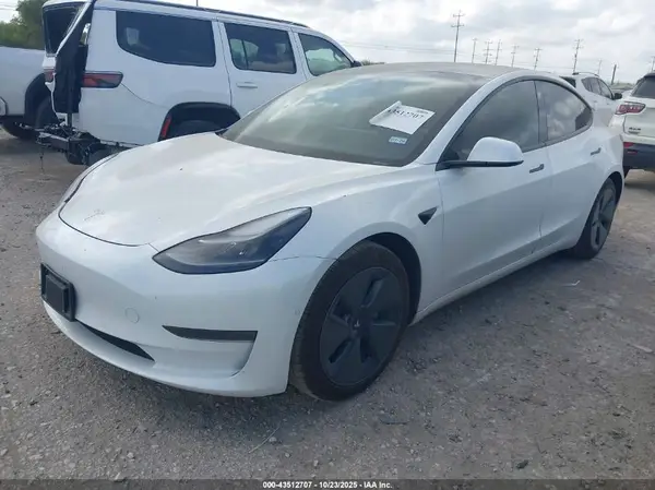 5YJ3E1EA9MF919945 2021 TESLA MODEL 3 - Image 2