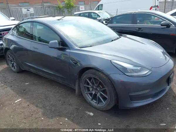 5YJ3E1EA9MF920206 2021 TESLA MODEL 3 - Image 1