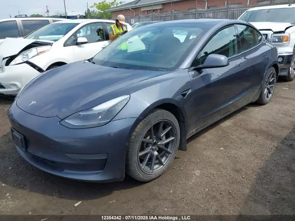 5YJ3E1EA9MF920206 2021 TESLA MODEL 3 - Image 2