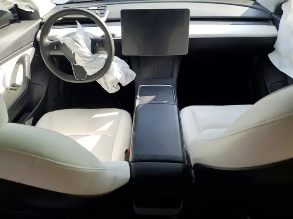 5YJ3E1EA9MF920562 2021 TESLA MODEL 3 - Image 8