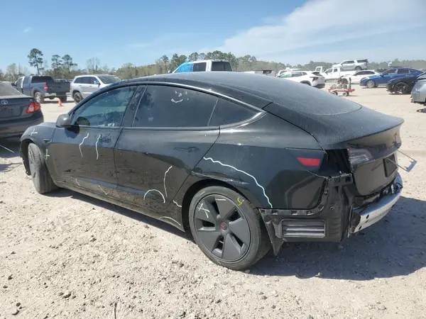 5YJ3E1EA9MF920576 2021 TESLA MODEL 3 - Image 2