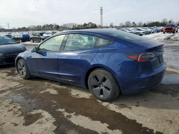 5YJ3E1EA9MF922490 2021 TESLA MODEL 3 - Image 2