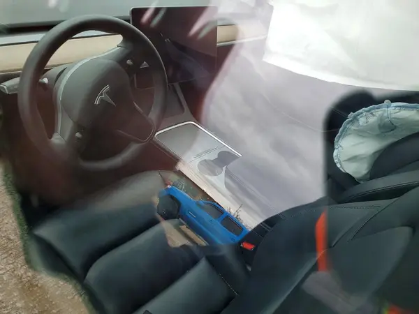 5YJ3E1EA9MF922635 2021 TESLA MODEL 3 - Image 8